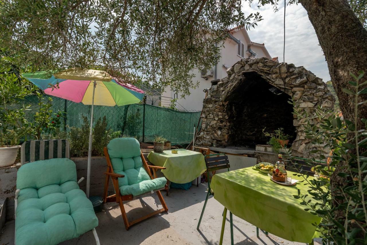 Apartmani Kate Trogir Exterior foto
